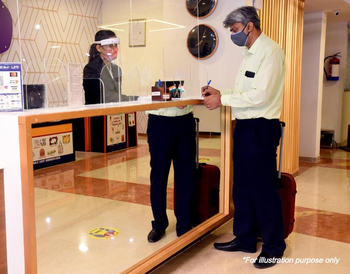 Collection O15862 Hotel The Grand Krishna Gandhinagar Luaran gambar